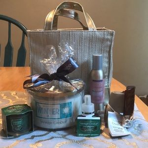 Yankee Candle Gift basket.